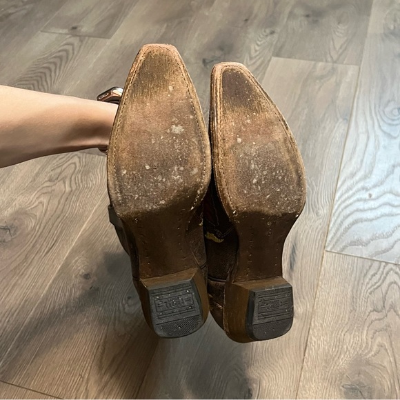 Corral Teens western boots with butterfly embroidery - Picture 6 of 6